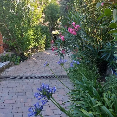 Apartment Riviera Garden Genoa